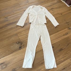 White set size small